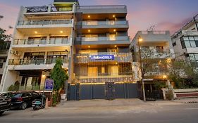 Fabhotel Exotica